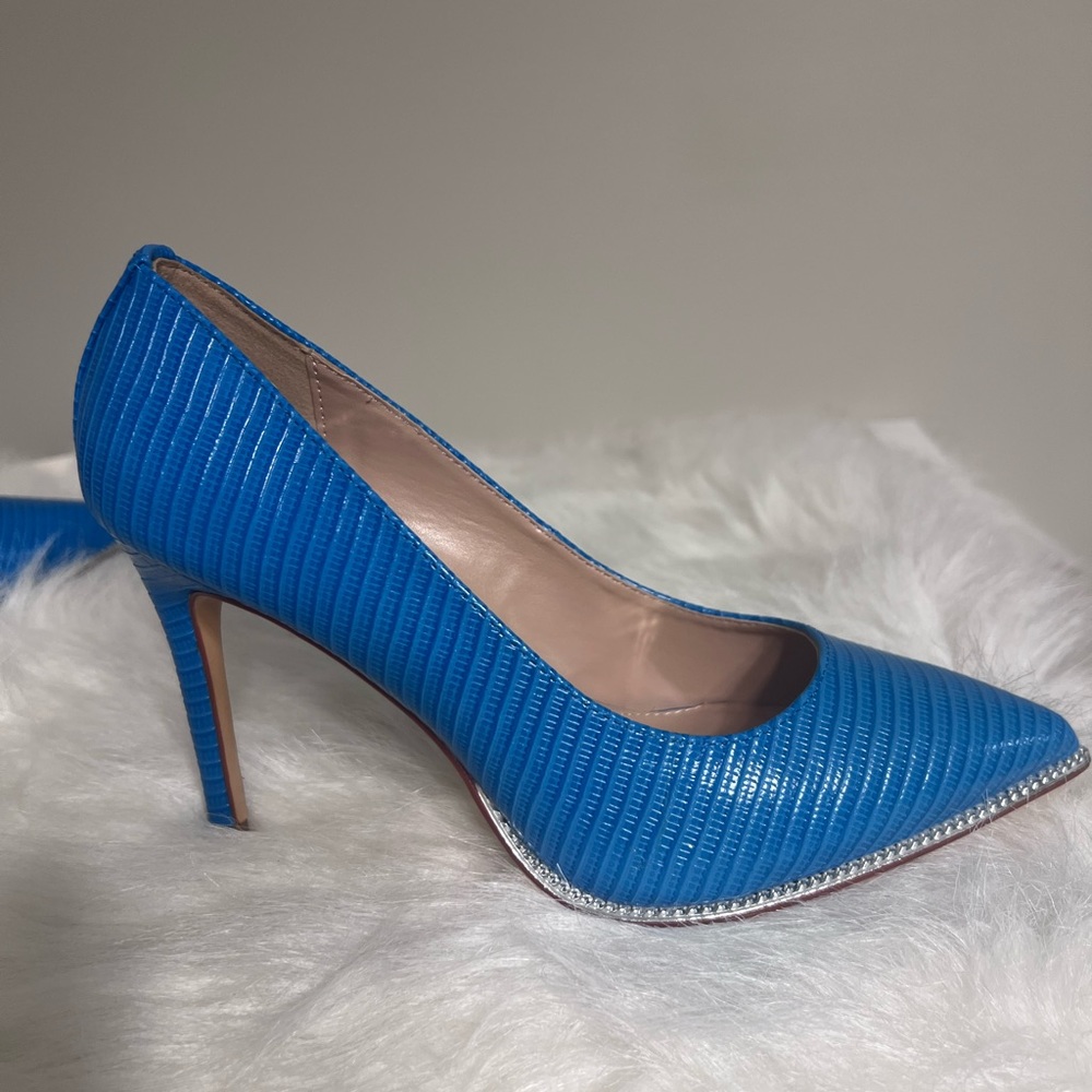 New BCBG ENERATION women’s shoes size 8.5